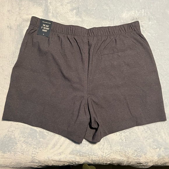 Abercrombie & Fitch The A&F Men’s 5” Resort Short - Picture 2 of 8